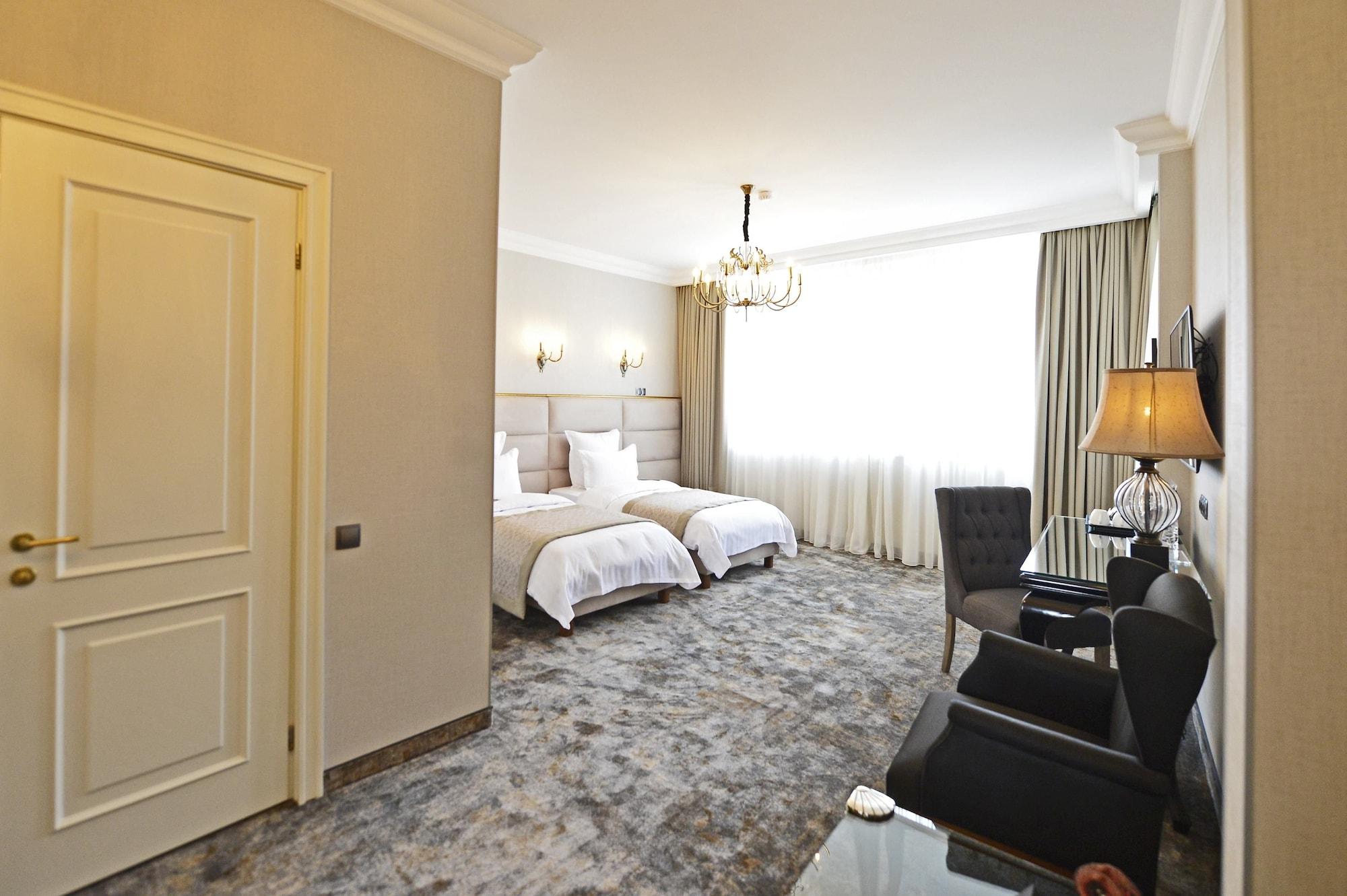 Ambassadori Tbilisi Hotel Exterior photo
