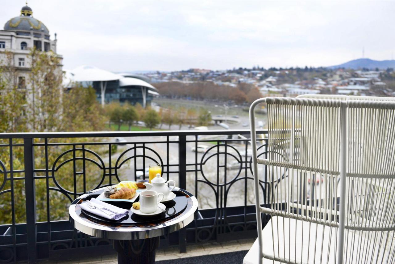 Ambassadori Tbilisi Hotel Exterior photo A balcony in Paris